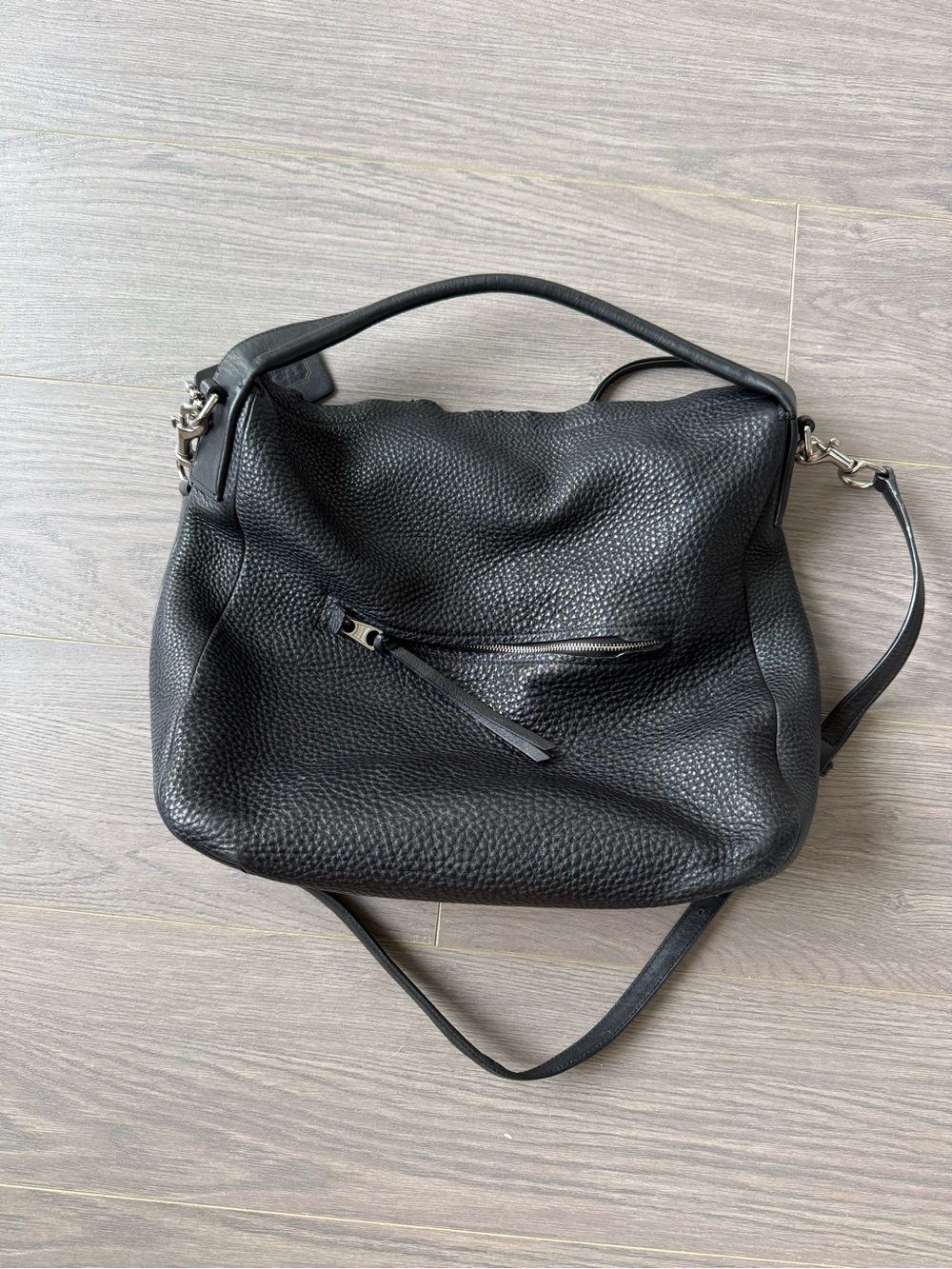Coach Black Pebbled Bleecker
Sullivan Hobo, 31623